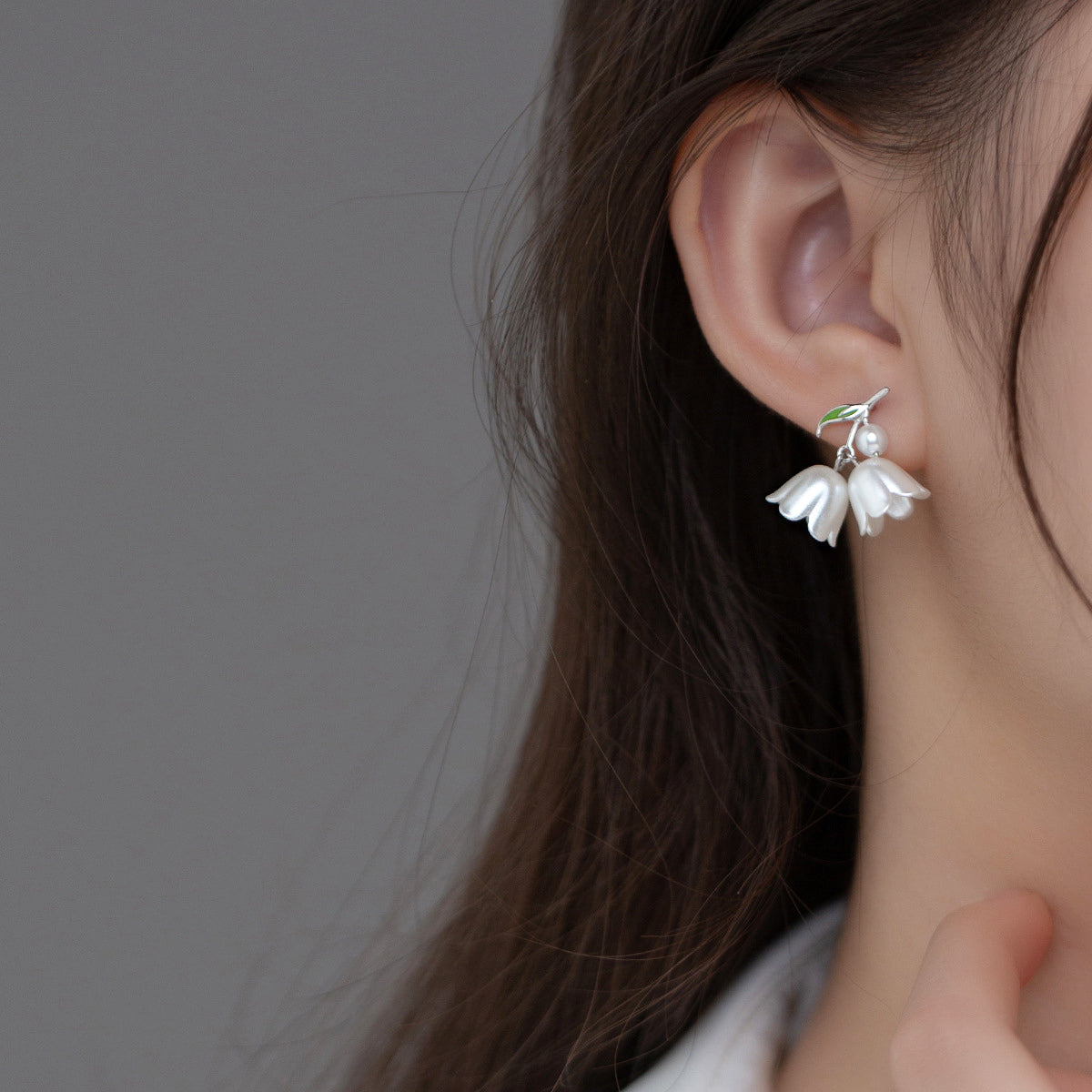 Reffeer Solid 925 Sterling Silver Tulip Flower Drop Earrings for Women Teens Cute Flower Drop Earrings Pearls