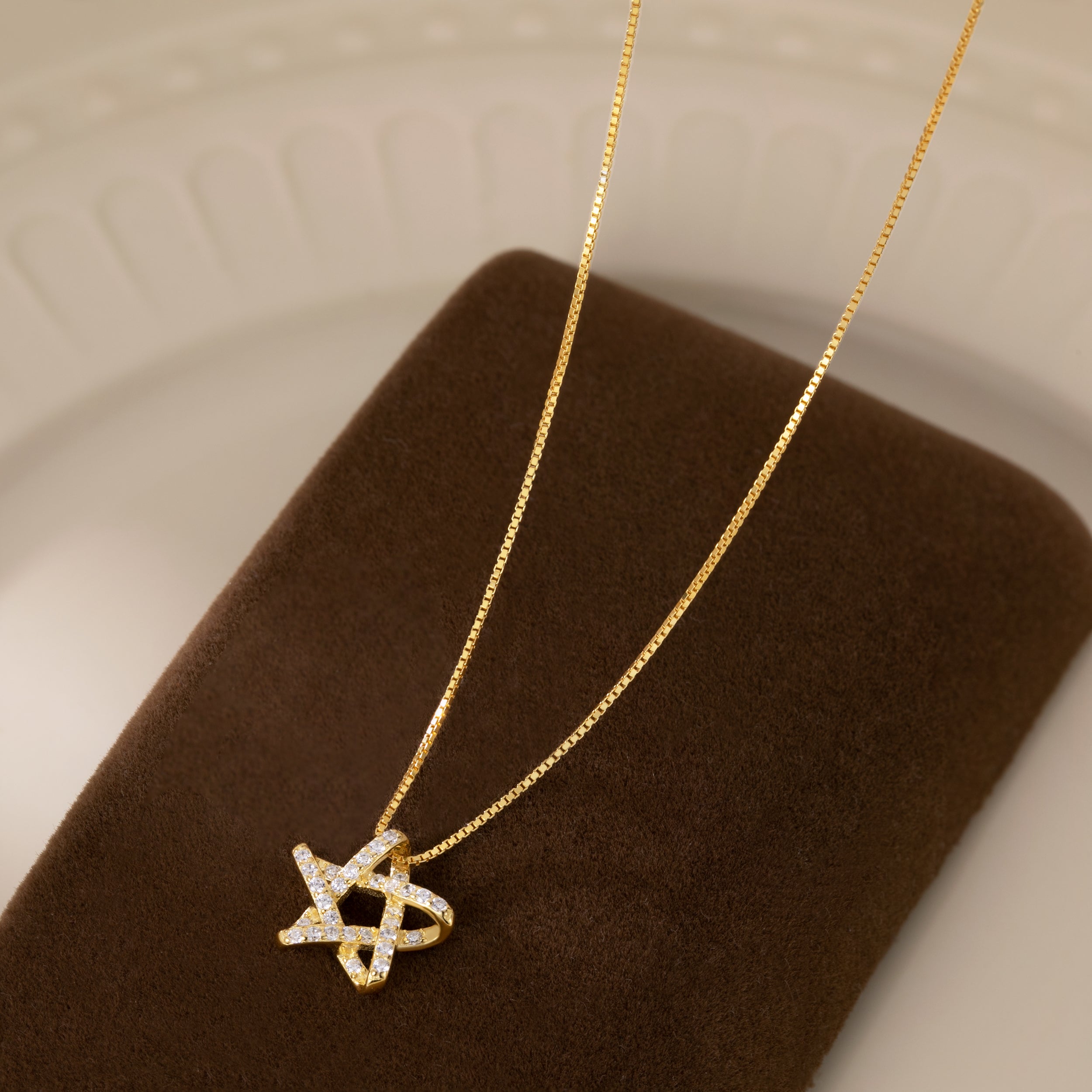 Reffeer Solid 925 Sterling Silver CZ Star Necklace for Women Teen Girls Star Choker Necklace Dainty Pendant Necklace