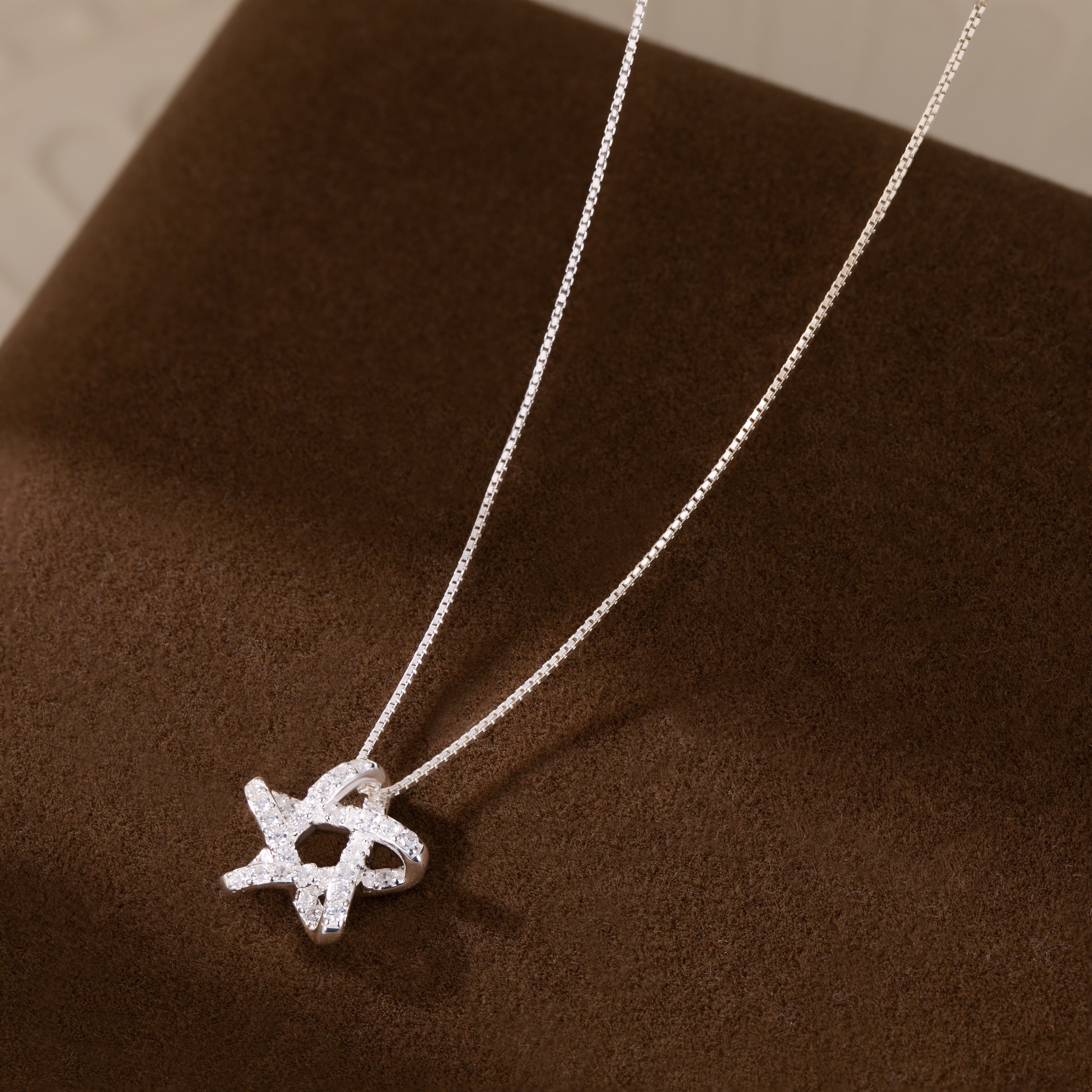Reffeer Solid 925 Sterling Silver CZ Star Necklace for Women Teen Girls Star Choker Necklace Dainty Pendant Necklace