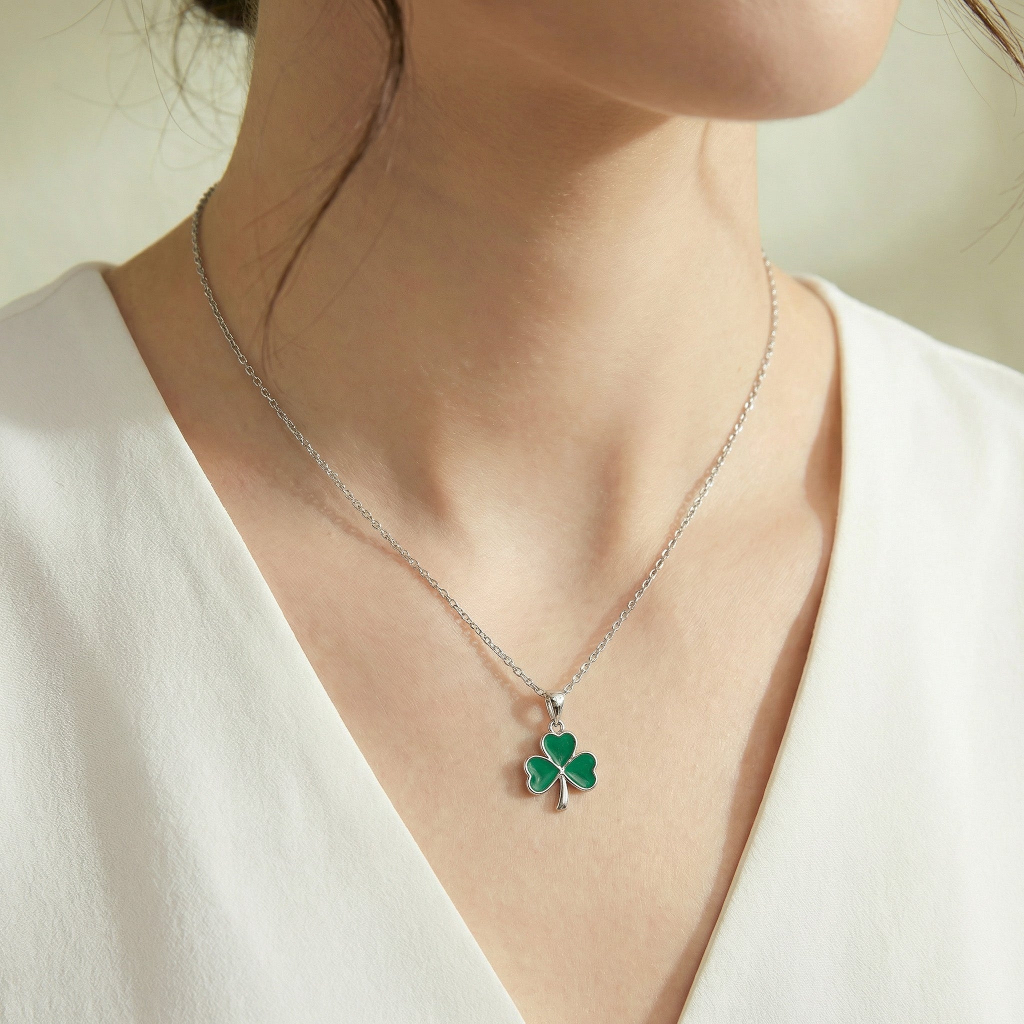 Reffeer Solid 925 Sterling Silver Green Clover Pendant Necklace for Women Teens Shamrock Necklace Chain Green St Patricks Day Necklace