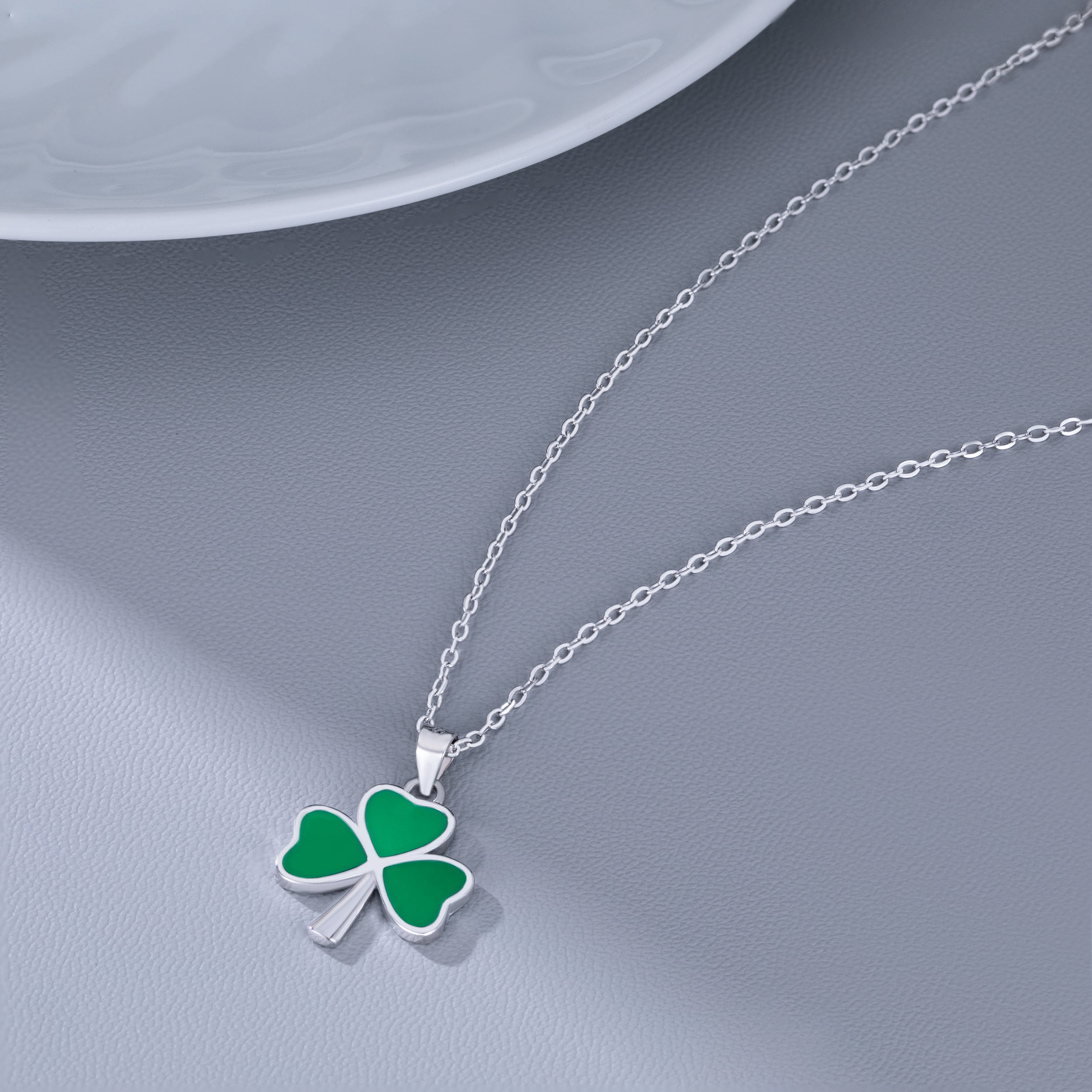 Reffeer Solid 925 Sterling Silver Green Clover Pendant Necklace for Women Teens Shamrock Necklace Chain Green St Patricks Day Necklace