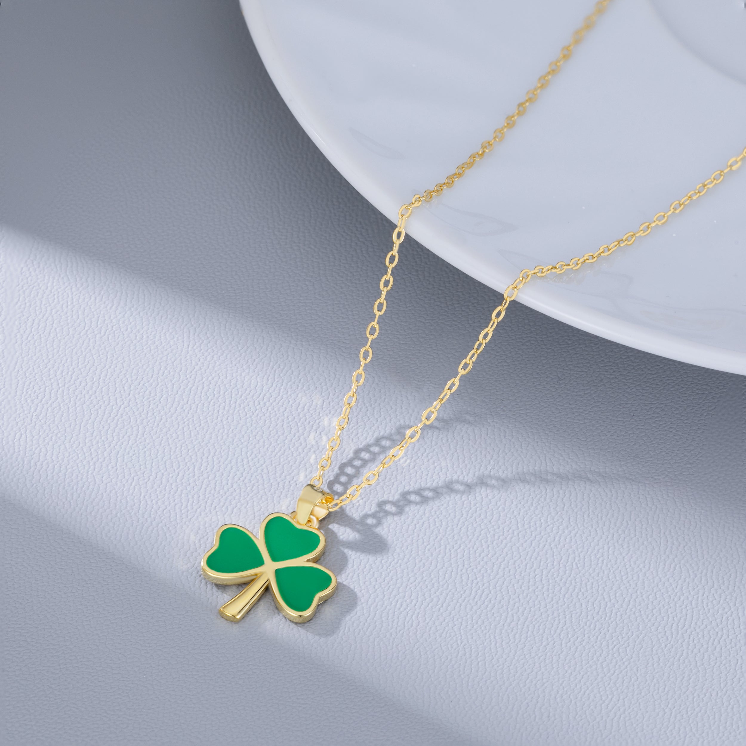 Reffeer Solid 925 Sterling Silver Green Clover Pendant Necklace for Women Teens Shamrock Necklace Chain Green St Patricks Day Necklace