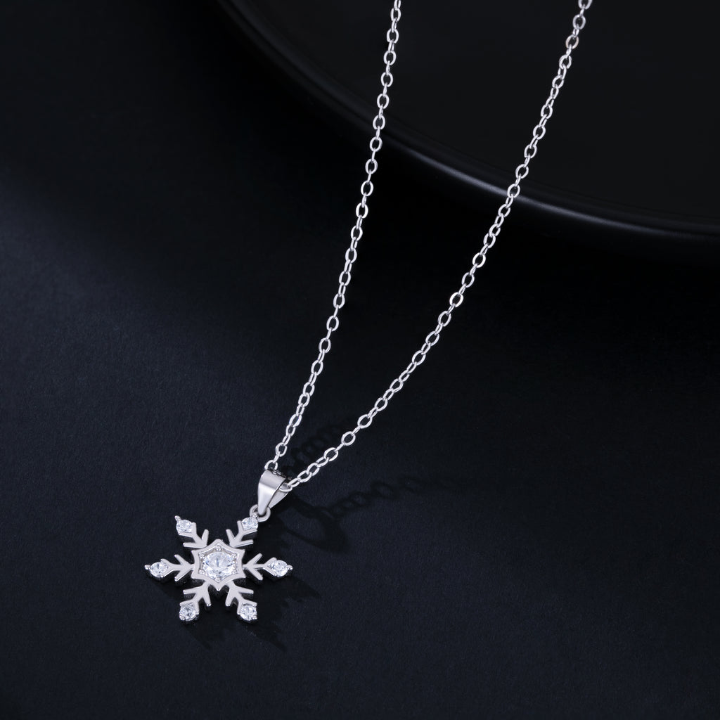 Reffeer Solid 925 Sterling Silver Snowflake Necklace Chain for Women Teens CZ Snowflake Pendant Necklace Dainty Winter Necklace
