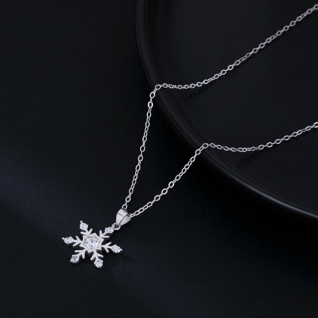Reffeer Solid 925 Sterling Silver Snowflake Necklace Chain for Women Teens CZ Snowflake Pendant Necklace Dainty Winter Necklace