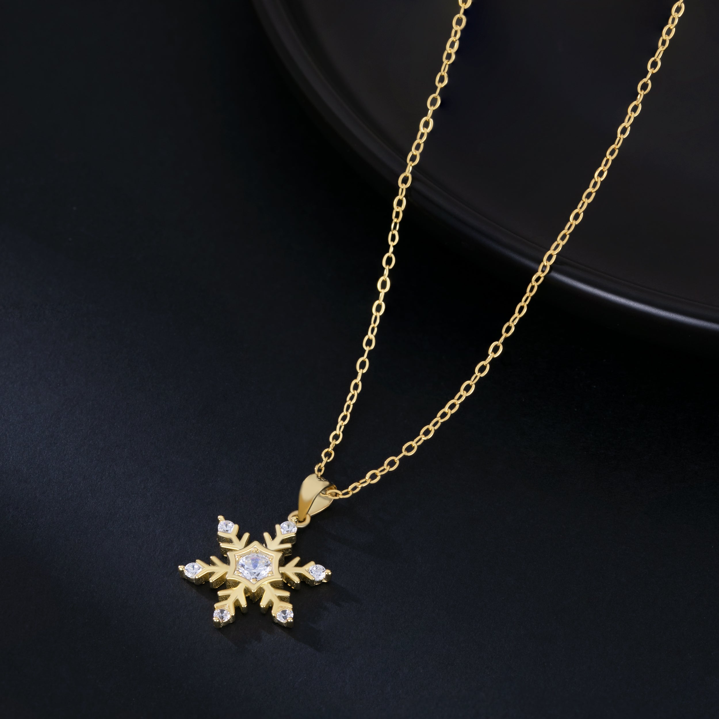 Reffeer Solid 925 Sterling Silver Snowflake Necklace Chain for Women Teens CZ Snowflake Pendant Necklace Dainty Winter Necklace