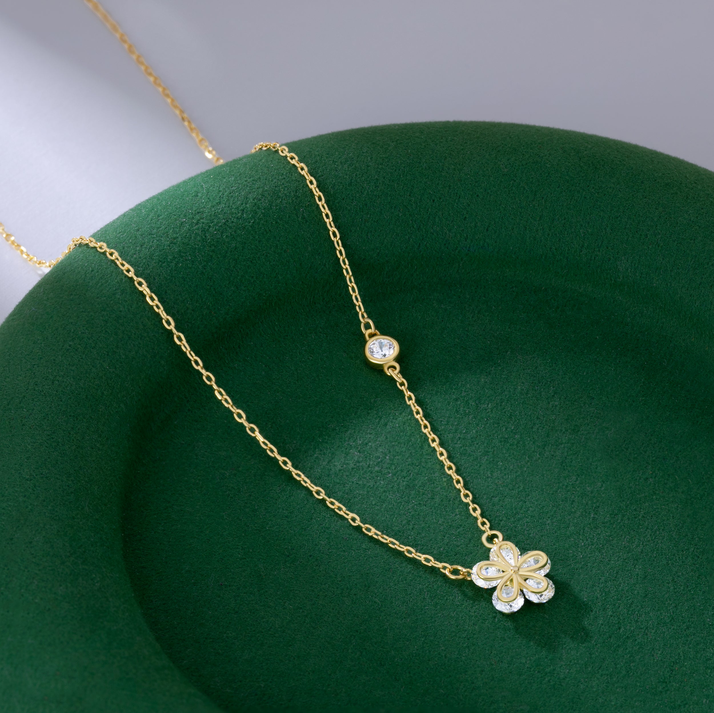 Reffeer Solid 925 Sterling Silver Dainty Flower Choker Necklace for Women Teen Girls CZ Flower Pendant Necklace