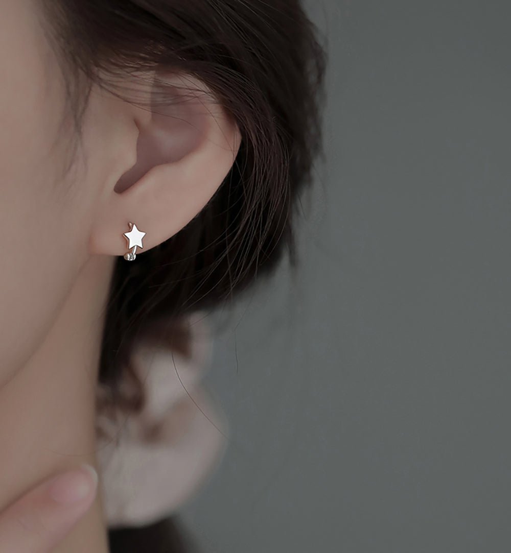 Reffeer Solid 925 Sterling Silver Star Hoop Earrings for Women Teen Girls Star Huggie Earrings Cartilage Hoops